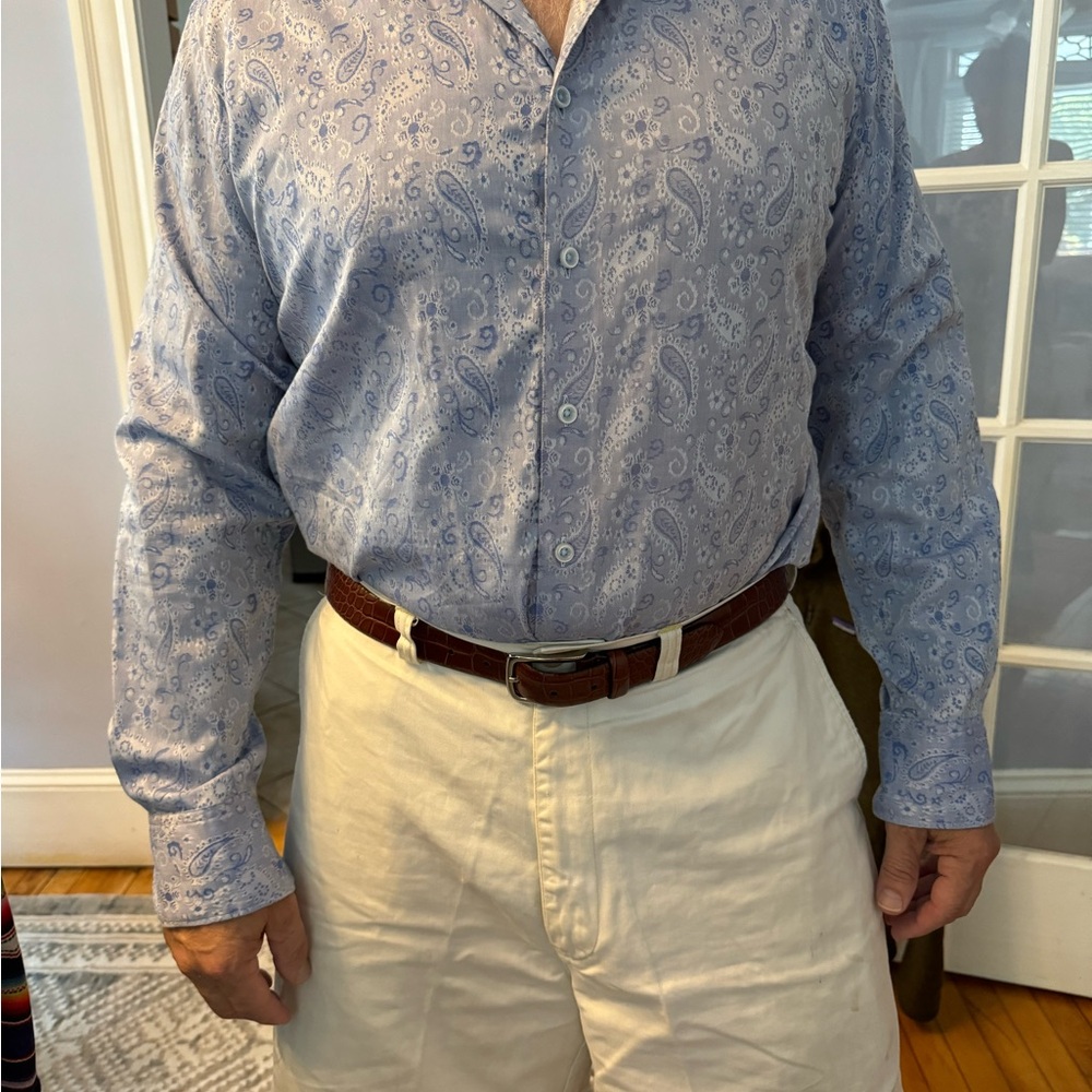 Men’s blue paisley Robert Graham long sleeve shirt, size medium